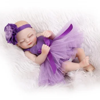 Кукла Реборн, Играчки за Момичета, Силиконова Спящата Кукла с Рокля в Лилаво, Реалистични Кукли Ръчно изработени, е Мек Подарък За Рожден Ден