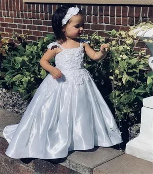 Бяла рокля за първо Причастие за момичета, атласное рокля Трапецовидна форма с отворен гръб, Празнична Рокля За Малка Принцеса, Рокля за рожден ден, рокля с цветя модел за Момичета